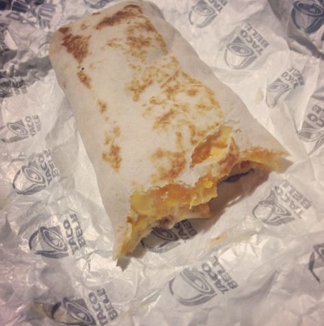 The Cheesarito was a Taco Bell staple until it was discontinued, although it can often be made by special request as a 'secret menu' item. It consisted of a flour tortilla, mild red sauce, scallions and cheese. Taco Bell Recipes, Secret Menu Items, Flour Tortilla, Taco Sauce, Secret Menu, Red Sauce, Taco Bell, Flour Tortillas, On The Menu