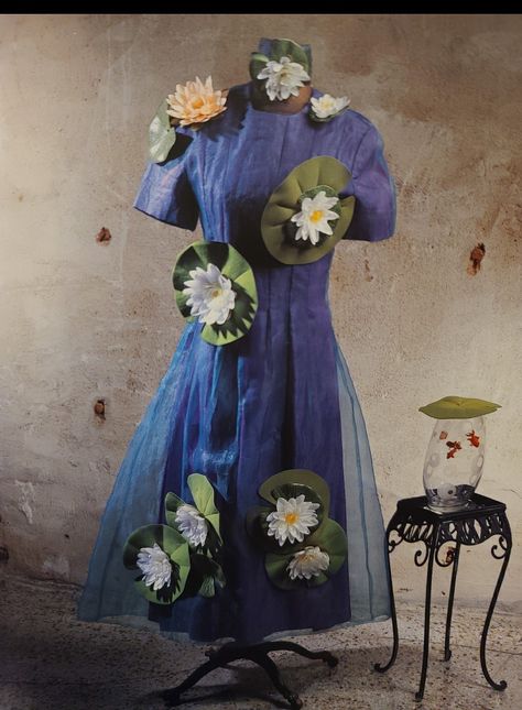 From the book Halloween by Joanne O'Sullivan Garden Party Costume Ideas, Water Lily Costume, Lily Pad Costume, Monet Inspired Outfit, Whimsical Halloween Costume, Ophelia Costume, Ethereal Costume, Flower Halloween Costume, Monet Dress