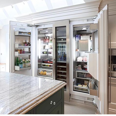 Inspire Me Home Decor Dream Refrigerator, Billionaire House, Dream Fridge, Catering Kitchen, Minimalist Dekor, Kitchen Ikea, Interior Design Minimalist, Decor Eclectic, Prep Kitchen