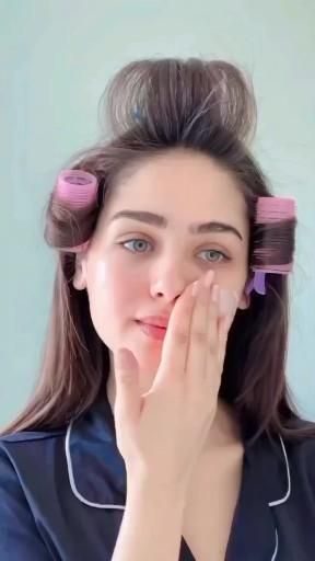 Quick Makeup Routine, Easy Bun Hairstyles For Long Hair, Morning Makeup, Light Makeup Looks, Easy Bun Hairstyles, Makeup Artist Tips, Face Makeup Tips, Simple Makeup Looks, Soft Glam