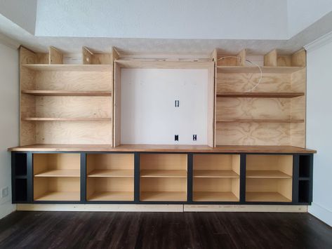 Built In Stereo Cabinet Ideas, Diy Built In Entertainment Center, Diy Media Wall, Build Ins, Diy Built In Shelves, Childminding Ideas, Basement Entertainment, Built In Wall Units, Mount Tv