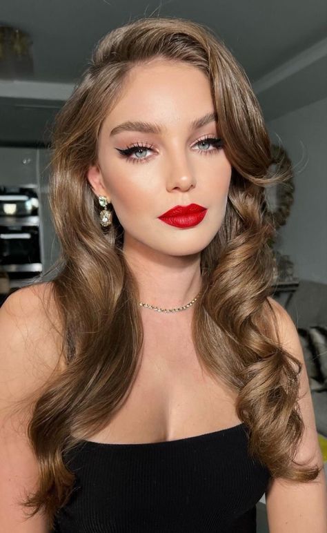 Red Lips Makeup Look, Wedding Hairstyles And Makeup, Red Lip Makeup, Glam Looks, Red Lipstick, Wedding Hair And Makeup, Prom Makeup, Makeup Eyeliner, Glam Makeup