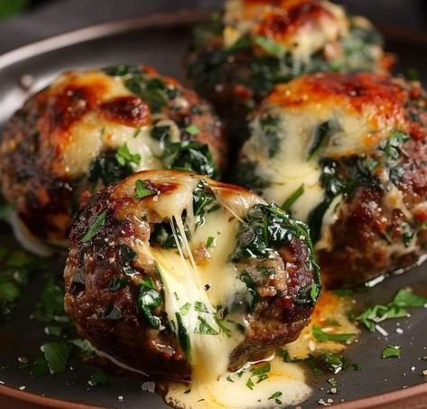 Nonna's Italian Recipes Meatballs Stuffed With Mozzarella, Garlic Meatballs, Stuffed Meatballs, Mozzarella Stuffed Meatballs, Meatball Dinner, Fresh Spinach, Classic Dishes, Healthy Eating Recipes, Meatball Recipes