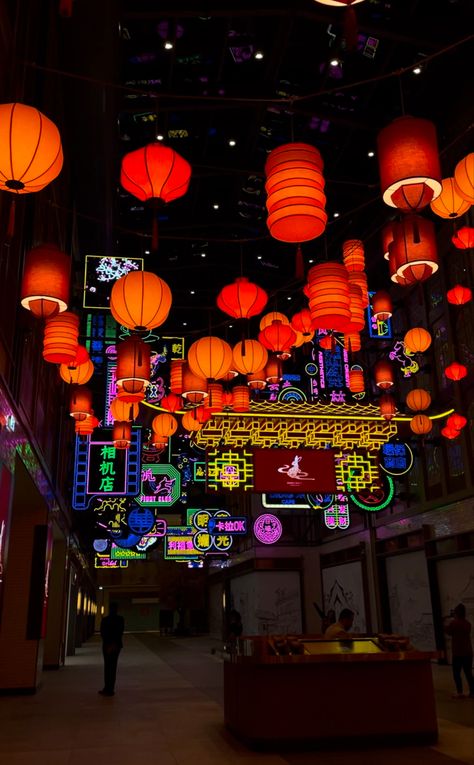 #lantern #chinatown #lights #aesthetic #dubaimall Chinatown Aesthetic, Lights Aesthetic, China Town, Ipoh, Dubai Mall, Paper Art, Lanterns, Neon, China