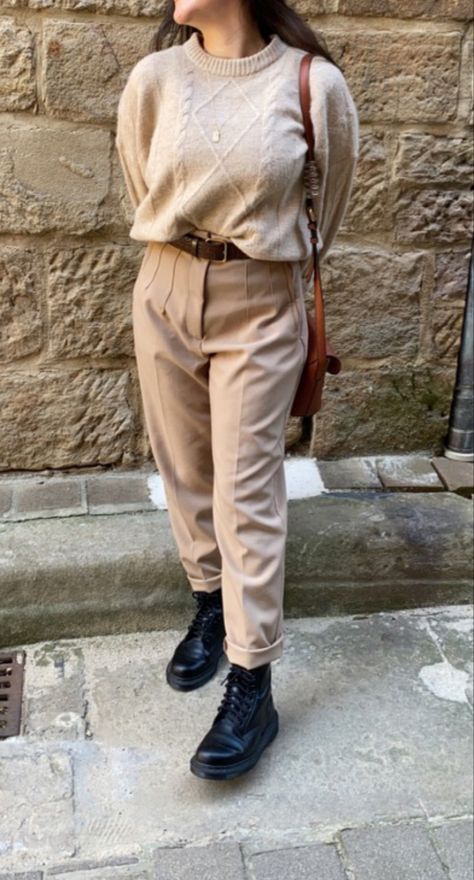 #monochromatic #beige #docmartensoutfits #docmartensoutfits #stule Monochromatic Beige Outfit, Monochromatic Outfit Aesthetic, Worship Outfits, Doc Martens Outfits, Monochromatic Outfit, Aesthetic Light, Beige Outfit, Outfit Formulas, Find Color