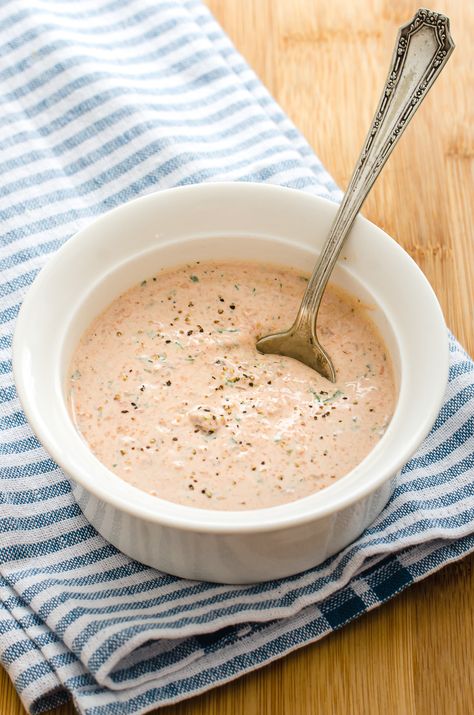 Creamy Southwest Ranch Sauce - Thriving Home Easy Southwest Ranch Dressing, Southwest Ranch Dressing Recipe, Southwest Ranch Dressing, Ranch Salad Dressing Recipes, Southwest Ranch, Ranch Salad, Ranch Dressing Recipe, Ranch Salad Dressing, Southwest Chicken