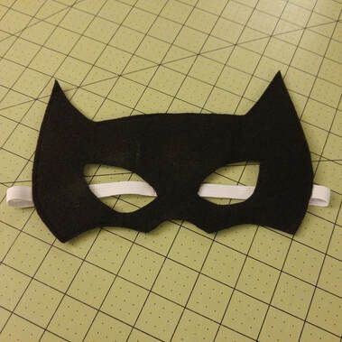 Diy Batwoman Costume For Women, Batwoman Costume Diy, Diy Batman Mask, Batgirl Costume Diy, Diy Batman Costume, Batwoman Costume, Catwoman Mask, Batman Costume Diy, Bat Woman