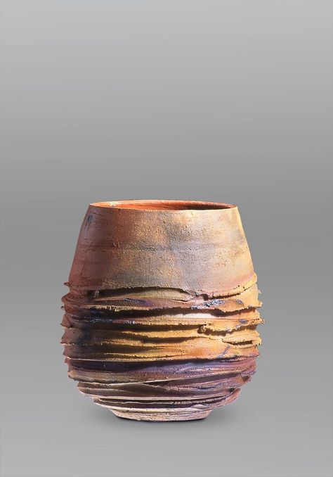 Layered Ceramics, Woodfire Ceramics, Ceramic Vessels, Contemporary Pottery, Ceramic Art Sculpture, Ceramic Texture, Sculptures Céramiques, Raku Ceramics, Pottery Handbuilding