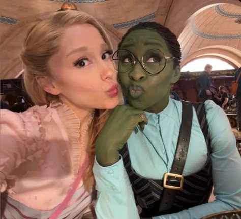 Elphaba And Glinda, Rem Beauty, Icon Profile, Glinda The Good, Wicked Musical, Sam & Cat, Glinda The Good Witch, Cynthia Erivo, Aesthetic Edits