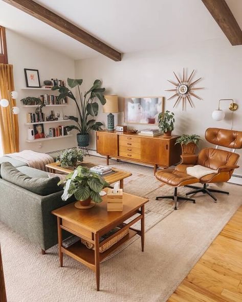 Mcm Living Room, Mid Century Modern Interior Design, Mid Century Interior, Green Diy, Mid Century Lounge Chairs, Mid Century Living Room, Mid Century Modern Living, Mid Century Modern Living Room, Mid Century Modern Interiors