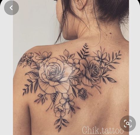 Back Tattoo Women Upper, Lucy Tattoo, Floral Back Tattoos, Upper Back Tattoos, Marquesan Tattoos, Tattoos For Women Flowers, Beautiful Flower Tattoos, Realistic Rose, Flower Tattoo Shoulder