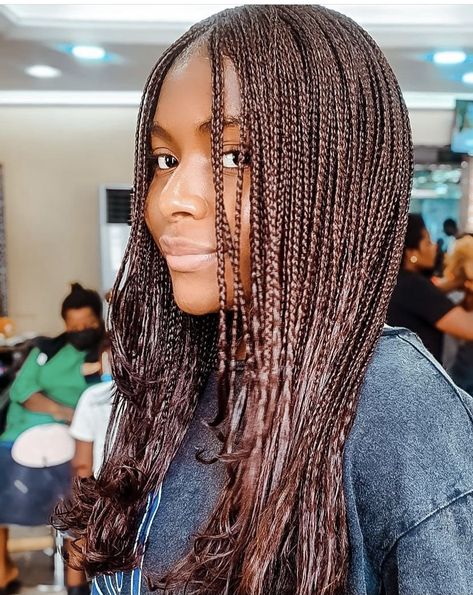 Colour 33 Braids, Short Layered Braids, Layered Braids Black Hairstyles, Special Haircut, Blk Hairstyles, Layered Braids, Black Hair Protective Styles, Natural Hair Box Braids, Fall Braids