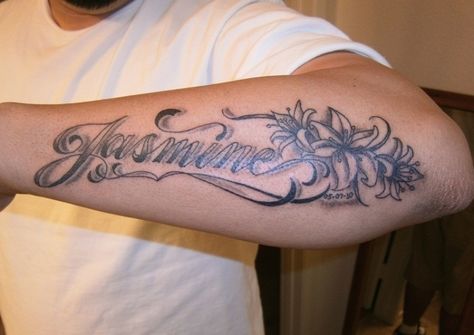 Tattoo Writing Styles, Rose Tattoo Black, Jasmine Tattoo, Name Tattoos On Arm, Tattoo Name Fonts, Cursive Tattoo, Names Tattoos For Men, Tattoo Fonts Cursive, Cursive Tattoos