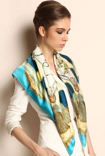 #scarf #chic High quality and deluxe silk product, all at @casasilk Scarf Photoshoot, Scarf Fashion Photography, Shoot Moodboard, Pleated Skirt Outfit, Silk Scarf Style, Elegant Beauty, Scarf Style, Scarf Fashion, Beauty Dress