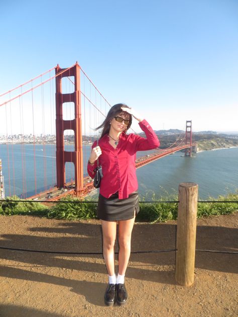 San Francisco Bridge Aesthetic, Pier Outfit Summer, San Francisco Outfit Aesthetic, San Francisco Inspo Pics, Sam Fransisco Aesthetic, Pier 39 San Francisco Picture Ideas, Sf Photoshoot Ideas, San Francisco Aesthetic Outfits Summer, Sanfransico California Outfit