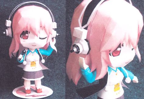 Soniani Super Sonico, Anime Papercraft, Gundam Cosplay, All Out Anime, Super Sonico, Anime Paper, Mascot Character, Papercraft Printable, Puppet Crafts