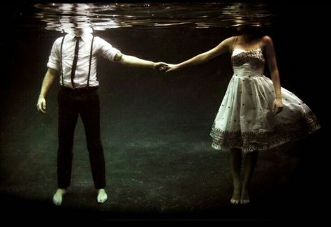 Selfish Machines Pierce the Veil Selfish Machines, Mara Dyer, Unique Engagement Photos, Under Water, Pierce The Veil, The Veil, Photo Couple, Underwater Photography, The Villain