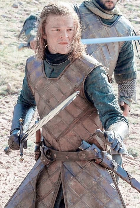 Young Ned Stark Eddard Stark, Game Of Thrones Costumes, Game Of Thrones Series, Ned Stark, Game Of Thrones Tv, Got Game Of Thrones, Fire And Blood, Got Characters, The North Remembers