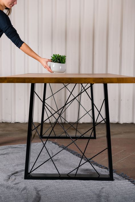 Pallet Projects, Wooden Pallets, Wooden Pallet Projects, Geometric Table, Art Deco Geometric, Metal Table Legs, Diy Furniture Table, Wooden Table, Metal Table