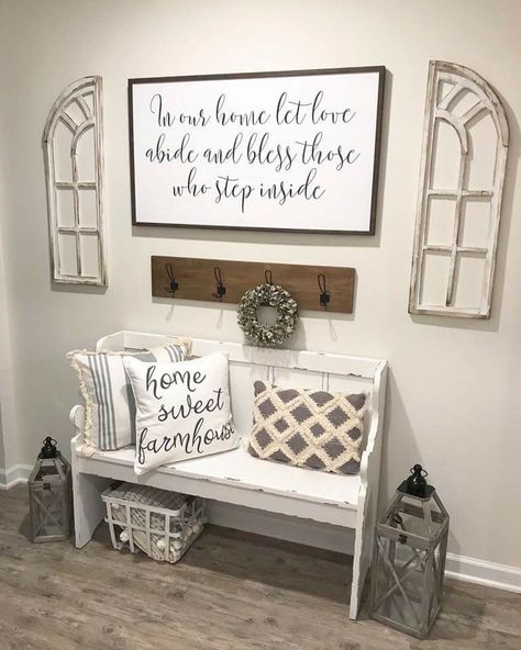 I love all of this!! 😍 Farmhouse Interior Design, Modern Farmhouse Home Decor, Foyer Decorating, Bench Decor, Farmhouse Interior, Baby Shower Decor, Design Del Prodotto, Country Style Homes, Beautiful Living Rooms