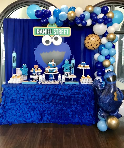 Cookie Monster Birthday Decoration Cookie Monster Birthday Backdrop, Cookie Monster Bday Party, Cookie Monster 1st Birthday Decorations Diy, Cookie Monster Snack Ideas, Cookie Monster 1st Birthday Backdrop, 1st Birthday Cookie Monster, Cookie Monster Balloon Decorations, First Birthday Cookie Monster, Baby Shower Cookie Monster Theme