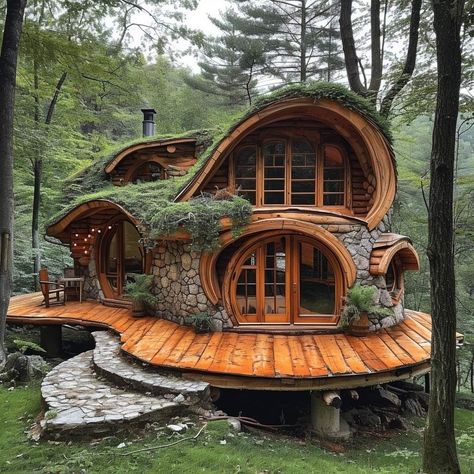 Cute Cabin, Fairytale Houses, Unusual House, Beautiful Tree Houses, Casa Hobbit, Unique Cottages, Crazy Houses, Fairytale House, Forest Cottage