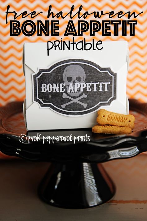 FREEBIE: HALLOWEEN PRINTABLE TAG: BONE APPETIT Bugs And Kisses, Party Craft Ideas, Bone Appetit, Halloween Treat Tags, Diy Party Crafts, Pink Peppermint, Scooby Snacks, Halloween Printables Free, Classroom Treats