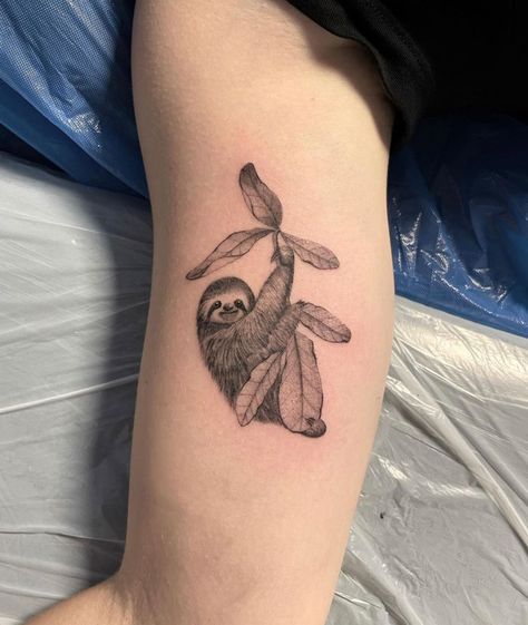 Realistic Sloth Tattoo, Small Sloth Tattoo, Sloth Tattoos For Women, Tiny Sloth Tattoo, Sloth Tattoo Small Simple, Sloth Tattoo Design, Sloths Tattoo, Sloth Tattoo Ideas, Jungle Tattoo Design