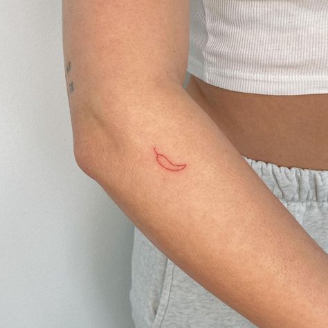 Polly on Instagram: “me and @torisearle now have 3 matching tattoos🌶🌶🌶🌶🌶🌶🌶” Mini Chilli Tattoo, Red Chilli Tattoo Fine Line, Small Red Matching Tattoos, Red Chilli Tattoo, Mini Red Tattoo, Minimalistic Red Tattoo, Polly Nor Tattoo, Chile Tattoo Ideas, Chilly Tattoo