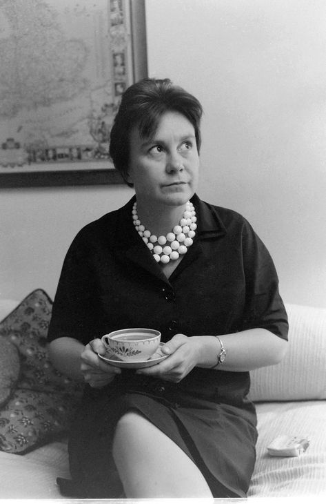 Harper Lee – A Literary Legend Lee May, Library Work, Kill A Mockingbird, Harper Lee, Toni Morrison, In Cold Blood, Prize Winning, Women Writers, Influential Women