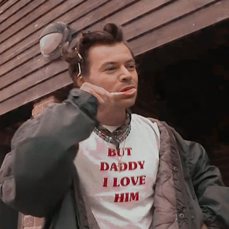 Harry Styles Concert Outfits, Harry Aesthetic, Hslot Outfit Ideas, Harry Styles Shirt, But Daddy I Love Him, Daddy I Love Him, Harry Outfits, Love On Tour Outfits, Harry Core