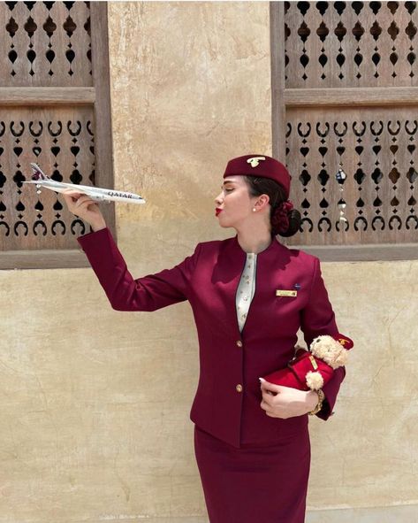 Flight Stewardess, Qatar Airways Cabin Crew, Flight Attendant Hair, Stewardess Uniform, Flight Attendant Fashion, Repost If, Airline Company, Flight Attendant Life, Feminine Skirt