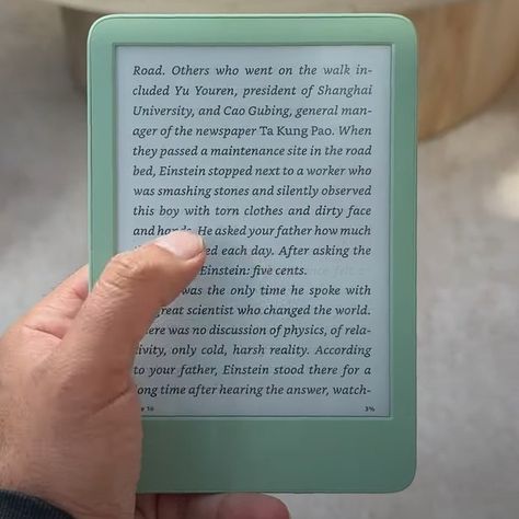 Amazon just revealed 4 new Kindles for 2024. Here’s what you need to know. 1/ First up, the new Kindle Basic! It’s still pocket-sized, affordable, & now 10% faster with 25% more brightness. It even comes in a fun new Matcha color! However, it still lacks warm light & water resistance. Starting at $119. 2/ Next is the refreshed Kindle Paperwhite & Paperwhite Signature Edition. Shrinked bezels bring a slightly bigger 7” screen, with faster 25% page turns! New color options: Jade, Raspberry,... Matcha Kindle, Green Kindle, Reading Pics, Kindle Basic, Annotating Books, Matcha Color, Music Collage, Light Water, Book Writing