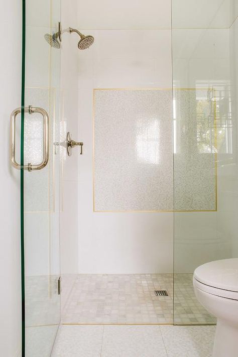 Gold Schluter Tile Edge, Calcutta Gold Marble Bathroom, Gold Bathrooms, Pantry Dining Room, Mosaic Shower Tile, Hsr Layout, Bathroom Gold, Mosaic Marble, Accent Tiles