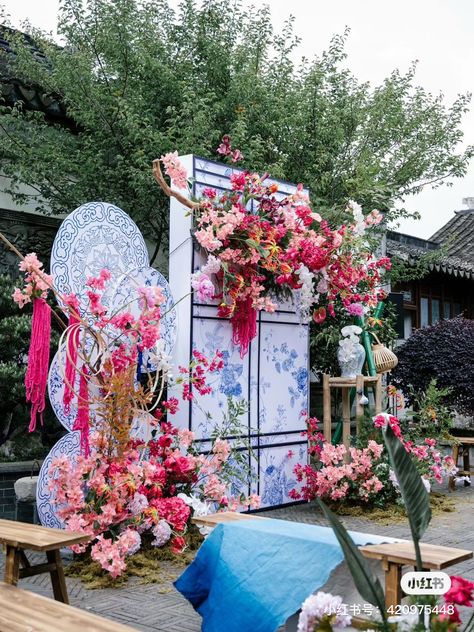 Asian Garden Wedding, Chinoiserie Wedding Backdrop, Sangjit Decoration, Birthday Party Decoration Ideas, Cherry Blossom Wedding Theme, Unique Event Decor, Panel Backdrop, Asian Wedding Decor, Wedding Theme Design