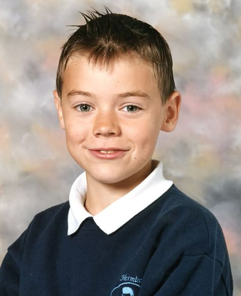 LITTLE HARRY STYLES<3333 Young Harry Styles, Diamond Photo, Celebrity Yearbook Photos, Gambar One Direction, Yearbook Pictures, Harry Styles Hot, Harry Style, Harry Styles Imagines, Yearbook Photos