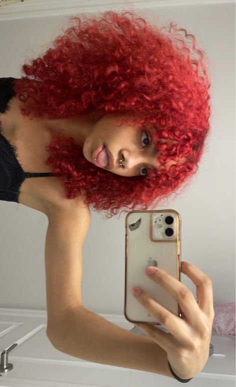 Red Curly Hair Black Women, Bright Red Curly Hair, Bright Red Hair Dye, Wild Curly Hair, People With Red Hair, Red Hair Inspiration, Dyed Curly Hair, Red Curly Hair, Bright Red Hair