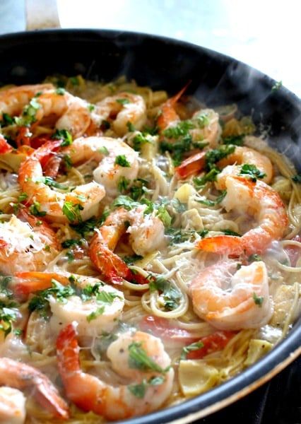 This Skillet Shrimp and Artichoke Pasta is one of my new favorite dinners to make in under 30 minutes! Shrimp Artichoke Pasta, Shrimp Artichoke, Healthy Seafood Dinners, Skillet Shrimp, Pasta Skillet, Pan Shrimp, Cocktails Easy, Artichoke Pasta, Seafood Pasta Recipes