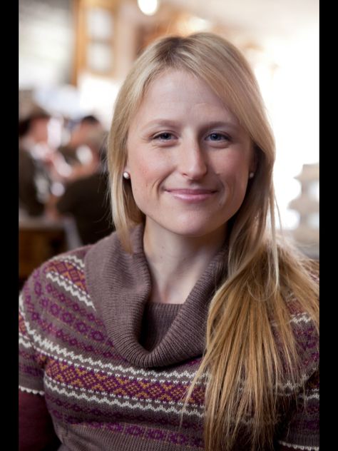 Mamie Gummer as Diana Bishop Diana Bishop, Mamie Gummer