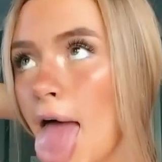 Baddies Française on Instagram: "@ainsley.weber" Insta Model Aesthetic, Egirl Face, Instagram Model Aesthetic, Best Instagram Models, Finsta Account, Blonde With Freckles, Tumblr Website, Model Aesthetic, Insta Models