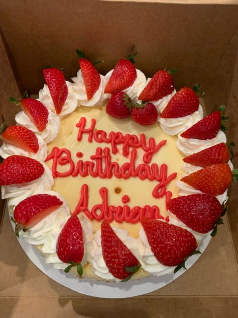 Birthday Strawberry Cheesecake, Happy Birthday Cheesecake, Cheesecake Bday Cake, Strawberry Cheesecake Birthday, Decorated Cheesecake Birthday, Strawberry Cheesecake Birthday Cake, 18th Birthday Cake Strawberry, Cheesecake Decorating Ideas Birthday, Cheesecake Birthday Cake Decoration