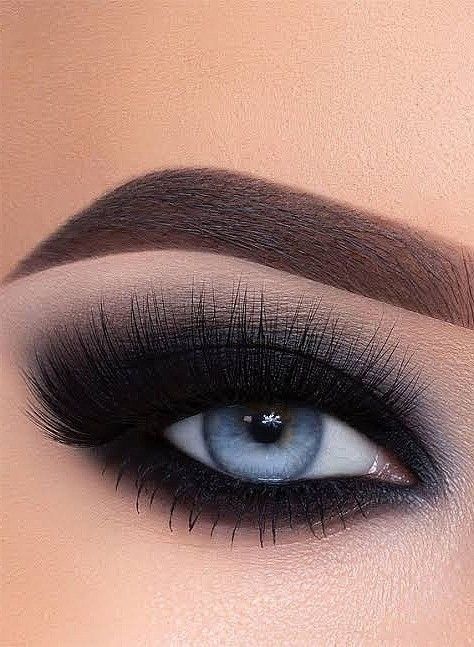 Fashion & Beauty Black Eye Makeup For Blue Eyes, Smokey Cat Eye Makeup Halloween, Dark Black Makeup Looks, Black Smokey Eye Blue Eyes, All Black Eyeshadow, Dark Makeup Blue Eyes, Black Eye Looks Eyeshadows, Brown And Black Smokey Eye, Black Smokey Eye Makeup Look