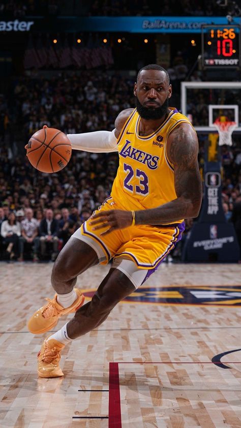 Lebron James Workout, Lebron James Pictures, Lebron James Dunking, James Basketball, Lebron James Wallpapers, King Lebron James, Jordan Logo Wallpaper, Lebron James Lakers, King Lebron