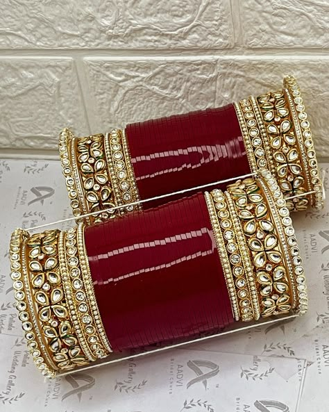 Kundan Bridal Chura DM us @chuda_wholesaler_punjab_ Or Watsapp @ 7508300898 👉🏻 And for latest Collection Visit our website www.bridalchuda.com 👉🏻 Worldwide 🌍 Shipping Availability 👉🏻 All types of Customisation Available #bridalchura #bridalchuda #patialaweddinggallery Choora Designs Latest, Kundan Bangles Set, Red Jwellary, Chooda Designs Brides Punjabi, Chura Bridal Punjabi Bride Latest, Chura Designs Bridal, Bridal Chura Latest Punjabi, Latest Chura Designs Bridal, Latest Chooda Designs Brides