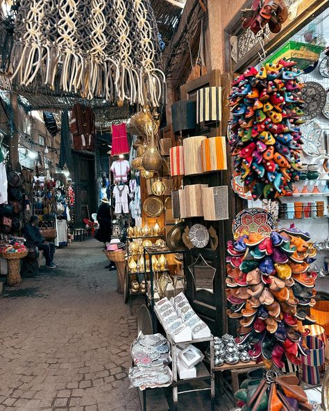 Snapping Marrakesh in December 📸 #travel #morocco🇲🇦 #marrakech #marrakesh #medina #oldmedina #souq #souks December Travel, Travel Morocco, Morocco Marrakech, Marrakech, Morocco, Travel, Quick Saves