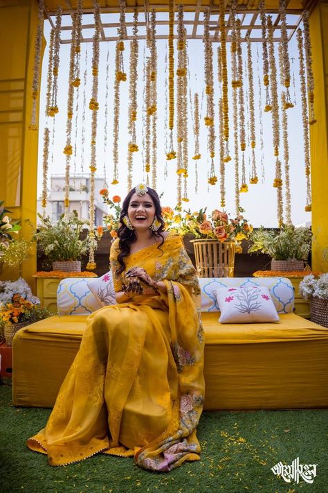 South Indian Haldi, Indian Haldi Decor, Haldi Decor Ideas, Haldi Dress For Bride, Haldi Look For Bride, Haldi Outfit For Bride, Haldi Dress Ideas, Haldi Look, Haldi Photoshoot