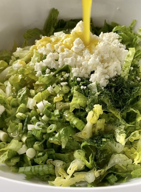 Greek Lettuce Salad, Exotic Recipes, Summer Eats, Romaine Salad, Recipes Authentic, Lettuce Salad, Mediterranean Diet Recipes, Greek Salad, June 2024