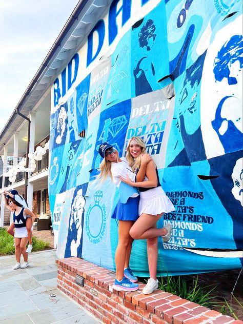 Bid Day Themes Tri Delta, Adpi Bid Day, House Of Blues Bid Day, Tri Delta Bid Day, Delta Delta Delta, Sorority House, Bid Day Themes, Tri Delta, Pi Phi