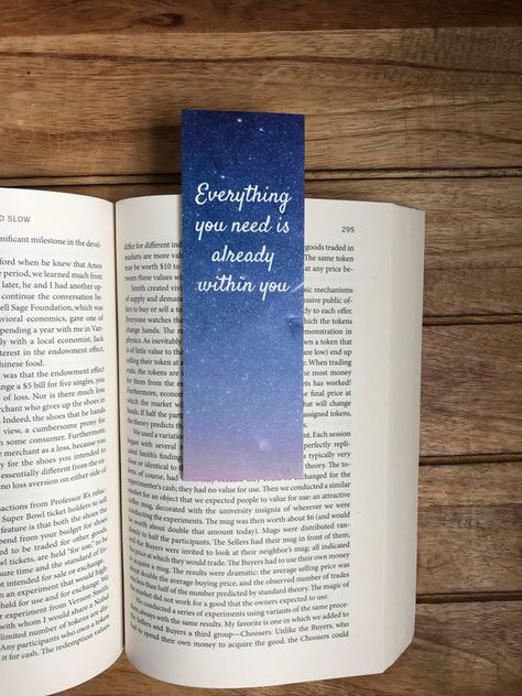 Diy Cute Bookmarks, Cute Diy Bookmarks, Bookmark Quotes, Bookmarks Quotes, Bookmarks Diy, Handmade Bookmarks Diy, Bookmarks For Books, Creative Bookmarks, Bookmark Craft