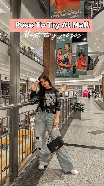 Photoshoot Ideas At Mall, Outfit To Go To The Mall, Birthday Outfit Poses, Photography Poses Girly, Photoshoot In Mall, Mall Photoshoot Ideas, Mall Picture Ideas For Instagram, Mall Photo Ideas, Mall Photoshoot